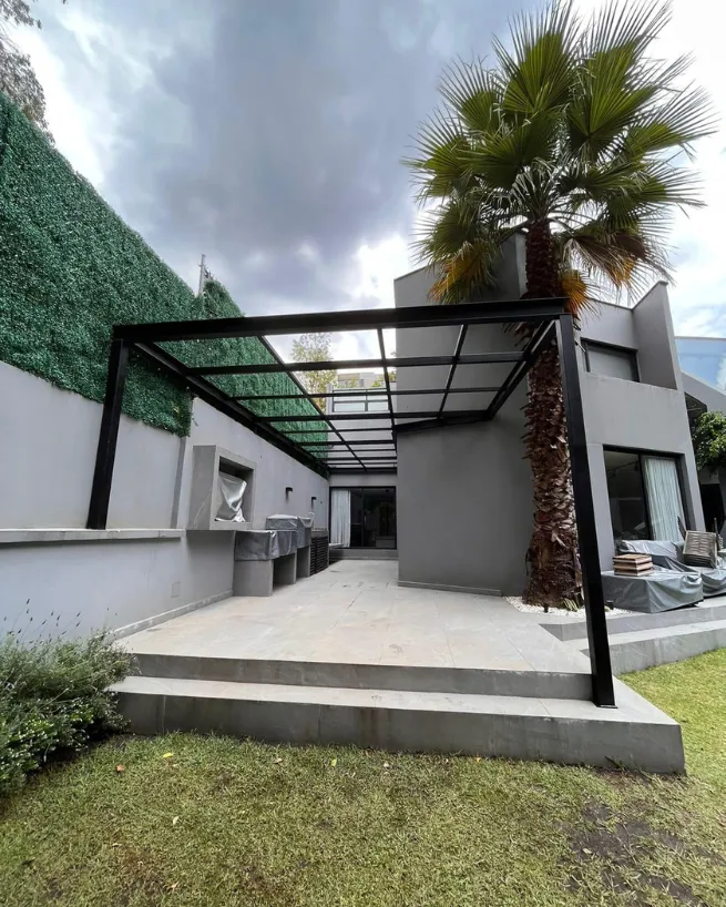 Telhado de vidro em Cerquilho - vedação e acabamento em cobertura
